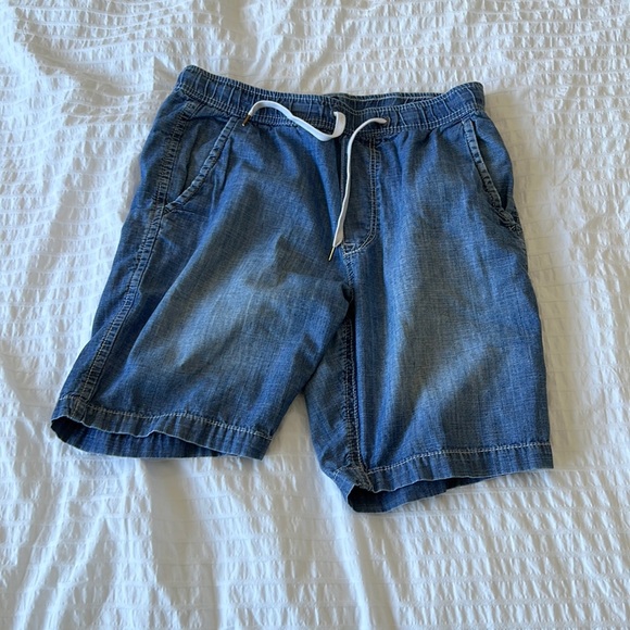 American eagle jean shorts. Good condition - Picture 1 of 1
